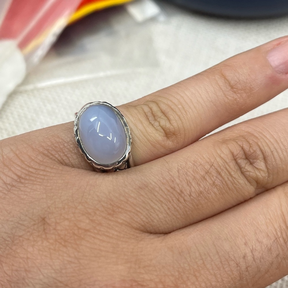 Vintage Sterling Silver Thai Ring with Blue Chalcedony – Size 4.75, 8.9g - Picture 5 of 17